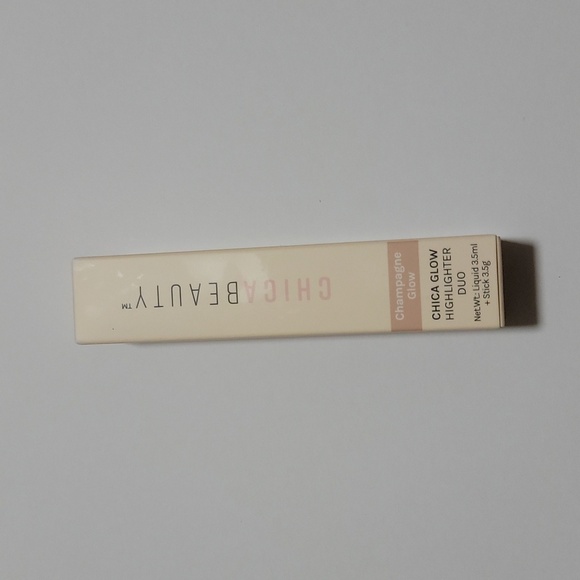Chica Beauty Glow Highlighter Duo in Champagne Glow 3.5g - Picture 2 of 5